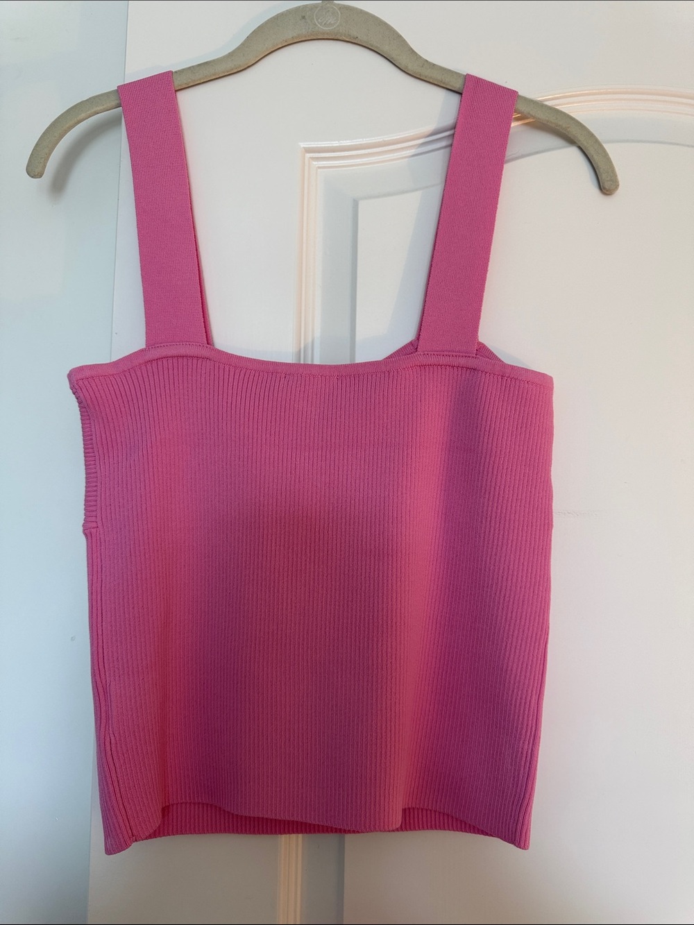 Fitted Pink Ribbed Tank Top - Picture 3 of 3